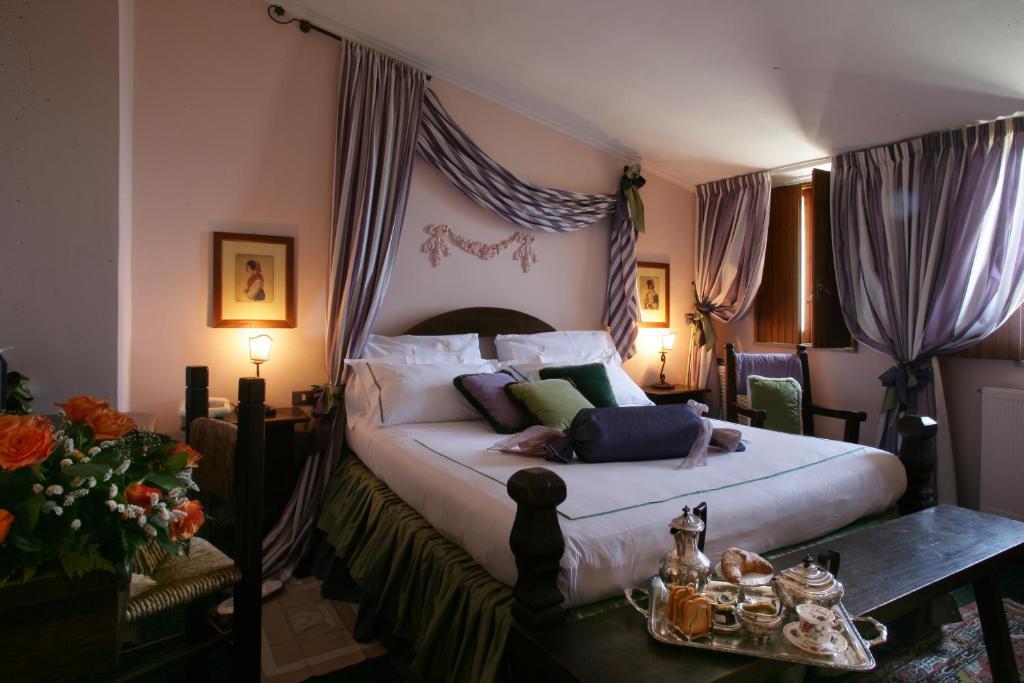 Hotel Castello Miramare Formia Rum bild